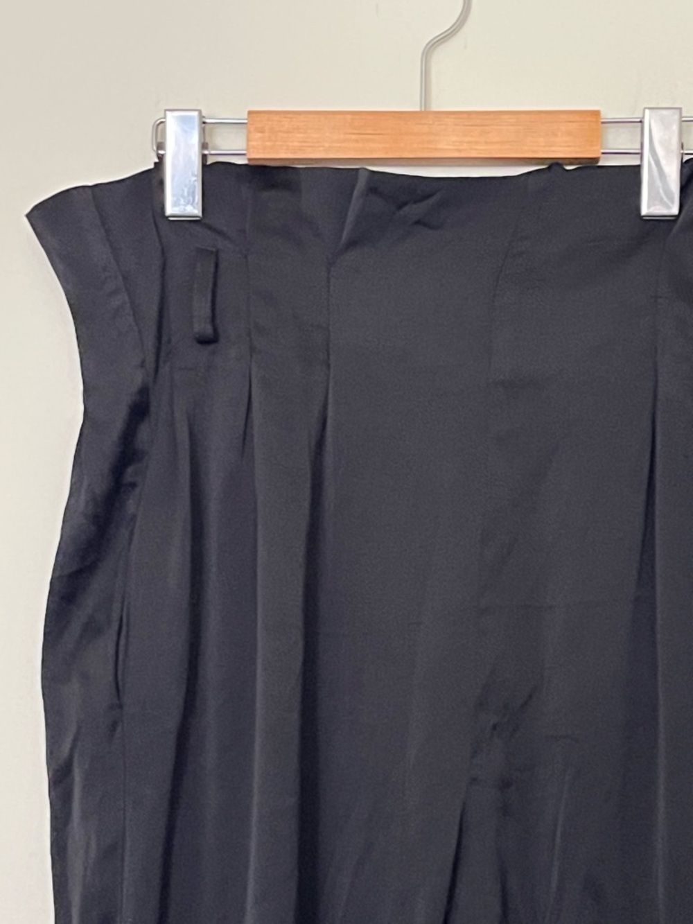 Mother of Pearl London Tailored Viscose Paper-Bag Black Cropped Trousers 8 - Picture 5 of 11